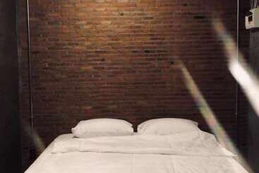 בית מלון כפרי P Loft Hostel