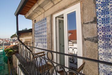 هتل Porto And Clerigos Views By Porto City Hosts
