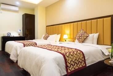 هتل Royal Inn Dhaka
