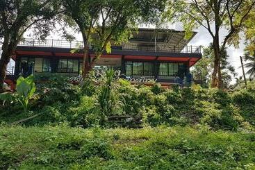 هتل Wang Tey Homestay Khiri Wong