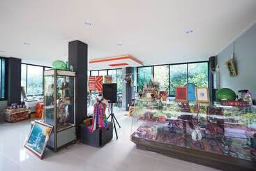 هتل Wang Tey Homestay Khiri Wong
