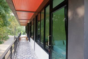 هتل Wang Tey Homestay Khiri Wong