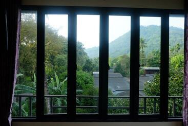هتل Wang Tey Homestay Khiri Wong