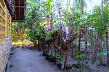 پانسیون Acuario Beach Inn