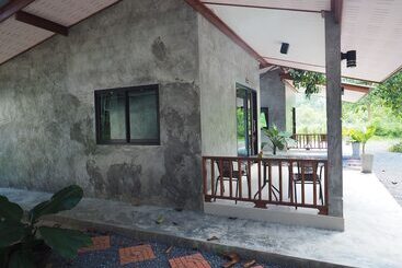 پانسیون Baan Keree Thara Khiri Wong