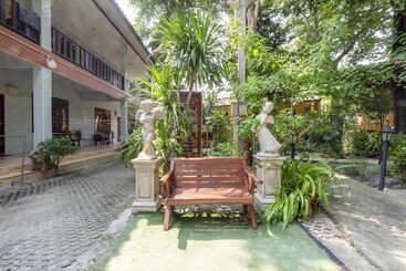 هتل Saikaew Villa 65