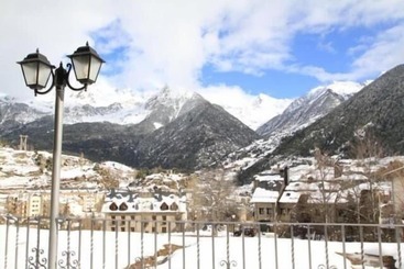 Aparthotel Sarrato