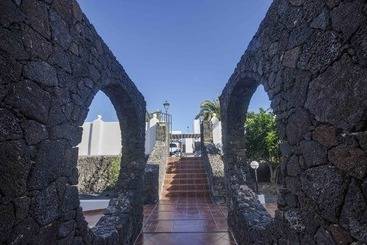 Apartamentos Tabaiba