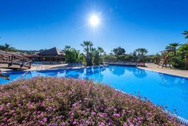 Camping Estival Torre De La Mora - Altafulla