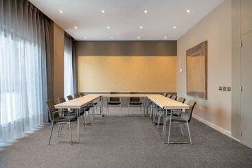 Ac Hotel San Sebastián De Los Reyes By Marriott - San Sebastian de los Reyes