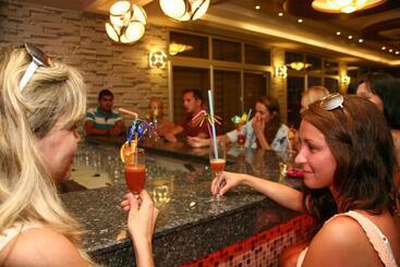 هتل Alanya Beach