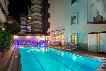 هتل Alanya Beach