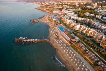 Alexander Beach Hotel & Village Resort