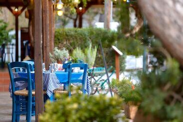 Alexander Beach Hotel & Village Resort