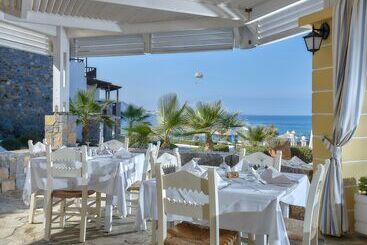 Alexander Beach Hotel & Village Resort