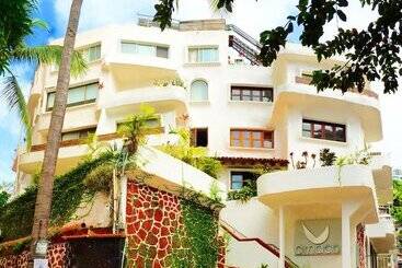هتل Amaca Puerto Vallarta  Adults Only