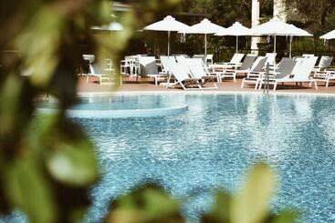 Sentido Apollo Palace - Messongi
