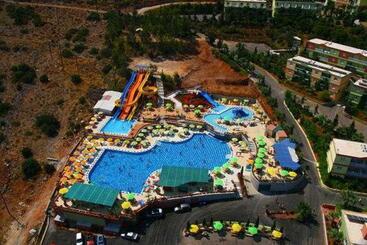호텔 Aqua Sun Village