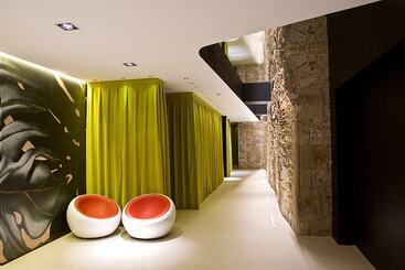 هتل Barcelona House