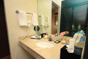 هتل Es Villa Mercedes San Cristobal