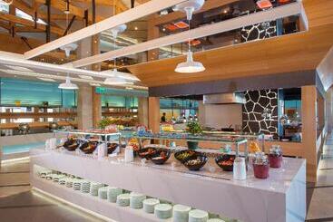 هتل Fodele Beach Water Park Resort
