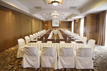 هتل Holiday Inn Express Silao Aeropuerto Bajio, An Ihg
