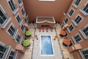 هتل Holiday Inn Express Torreon, An Ihg