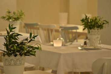Ino Hotel & Suites