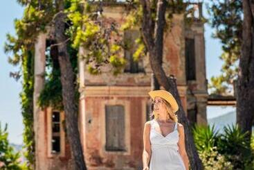 Ino Hotel & Suites