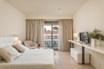 Ino Hotel & Suites - Samos
