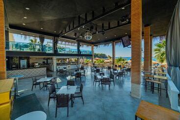 هتل Justiniano Club Alanya