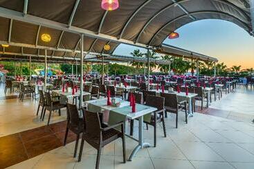 هتل Justiniano Club Alanya