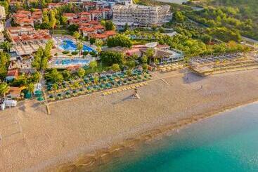 هتل Justiniano Club Alanya