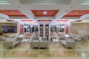 هتل Justiniano Club Alanya