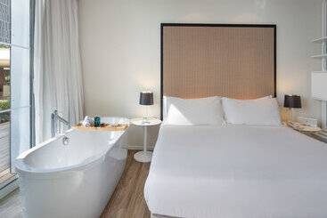 هتل Melia South Beach