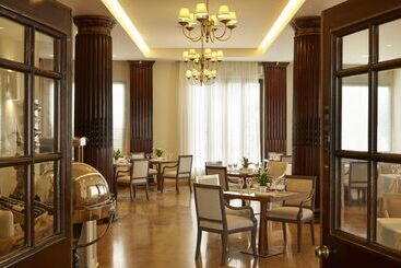 هتل Mon Repos Palace Adults Only