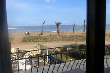 Hotel Oasis Beach