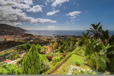 هتل Quinta Funchal Gardens   Adults Only