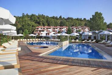 هتل Princess Resort, Santikos Collection