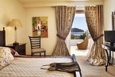Отель Princess Resort, Santikos Collection