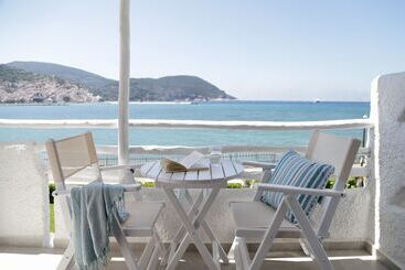 هتل Skopelos Village