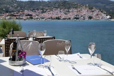 هتل Skopelos Village