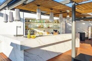 هتل Sofitel Barcelona Skipper