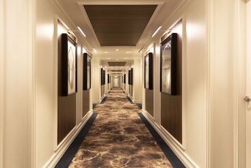 هتل Sofitel Barcelona Skipper
