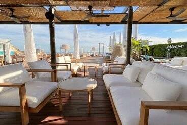 هتل Sofitel Barcelona Skipper