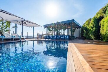هتل Sofitel Barcelona Skipper