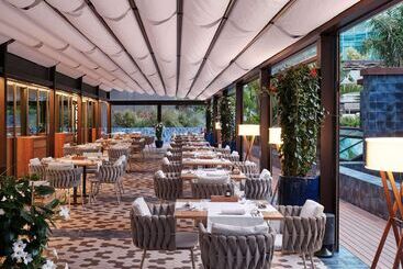 هتل Sofitel Barcelona Skipper