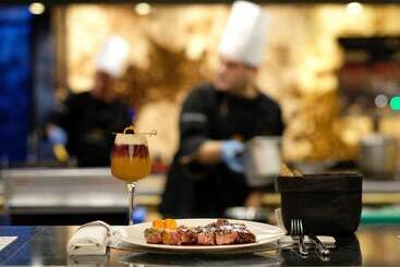 هتل Sofitel Barcelona Skipper