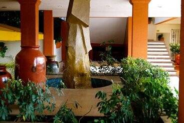 בית מלון כפרי & Suites Villa Del Sol