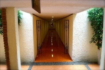 בית מלון כפרי & Suites Villa Del Sol